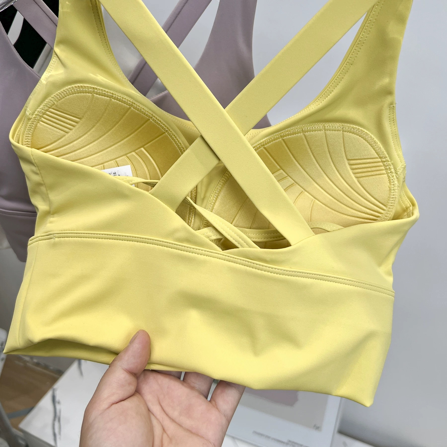 Wstrząsoodporny biustonosz do  – Plunge Bra Push Up recenzja i cena